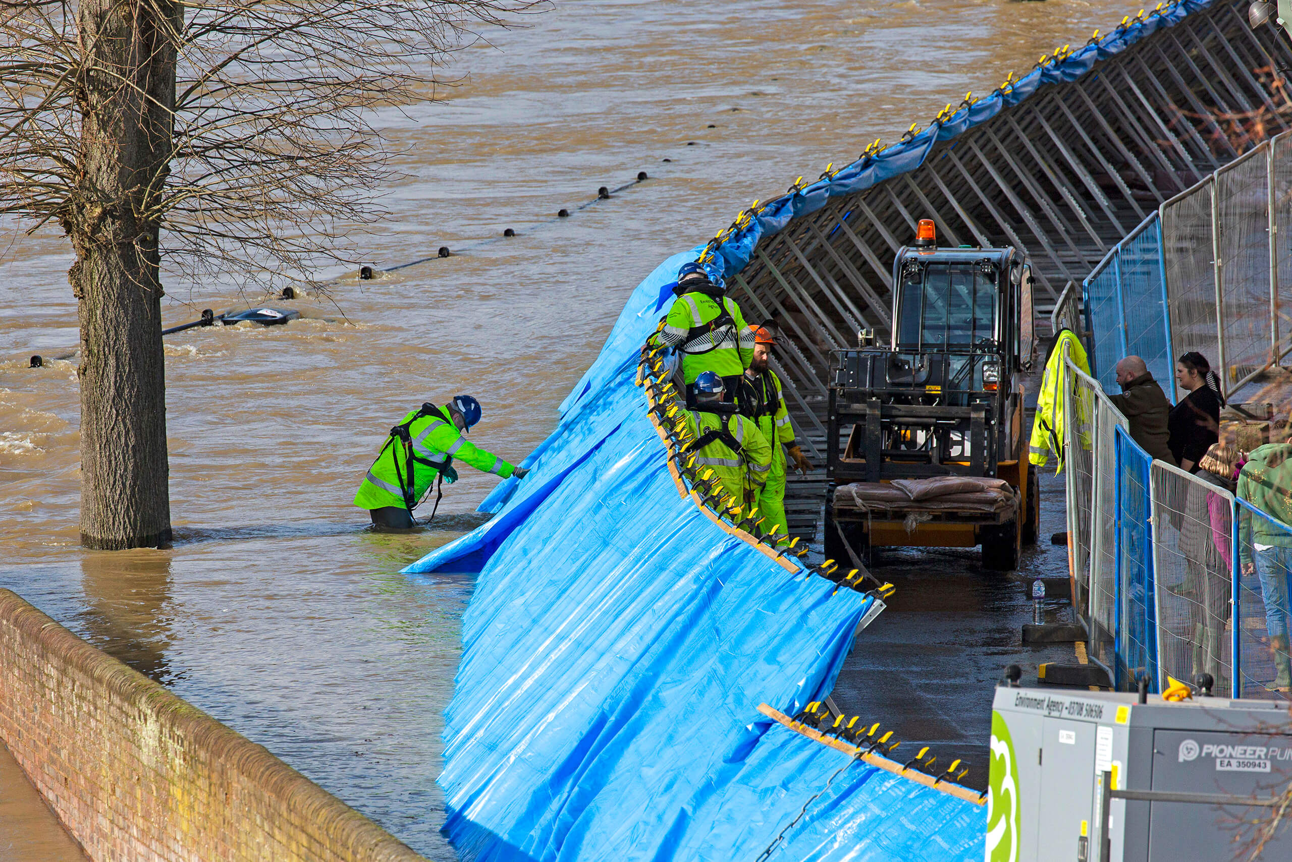 En este momento estás viendo Cómo diseñar puentes y carreteras preparados para lluvias extremas